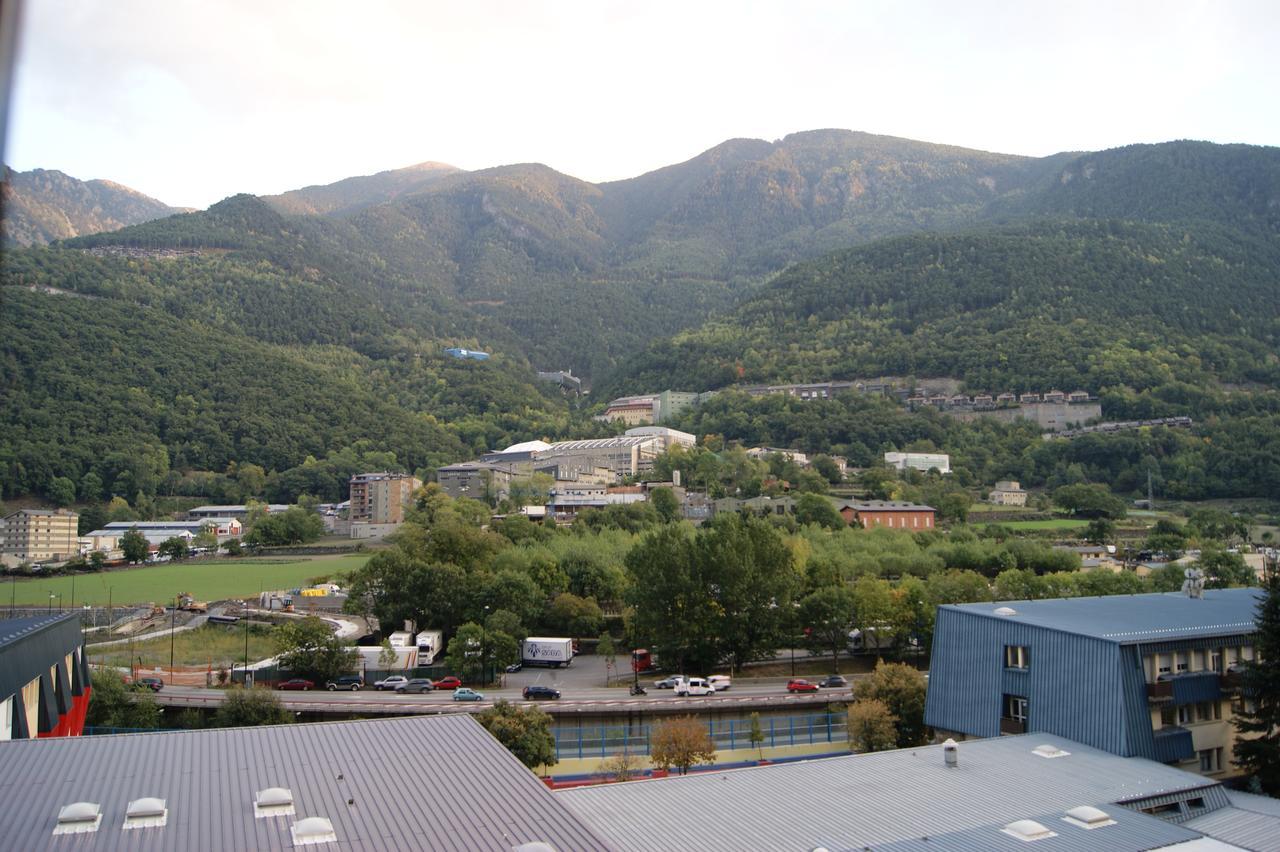 Hotel Font Del Marge Andorra la Vella Buitenkant foto